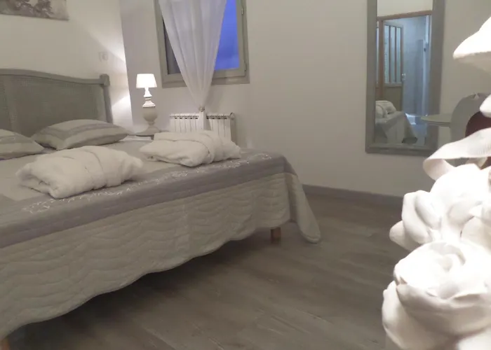Bed & Breakfast D'hotes L'escale 3*